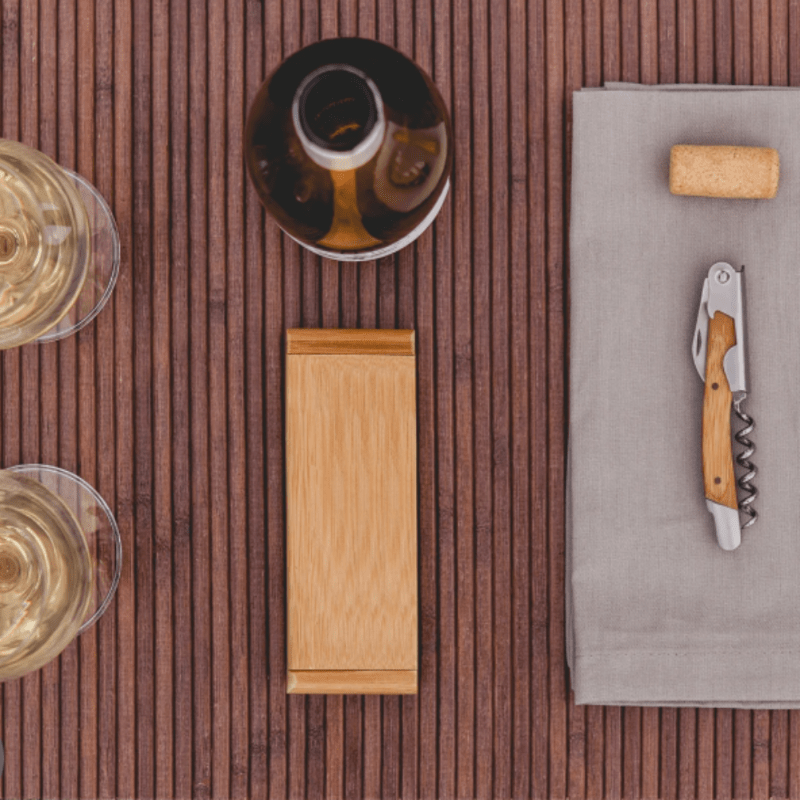 ELAN DELUXE CORKSCREW IN BAMBOO BOX- view of bamboo box and corkscrew from above